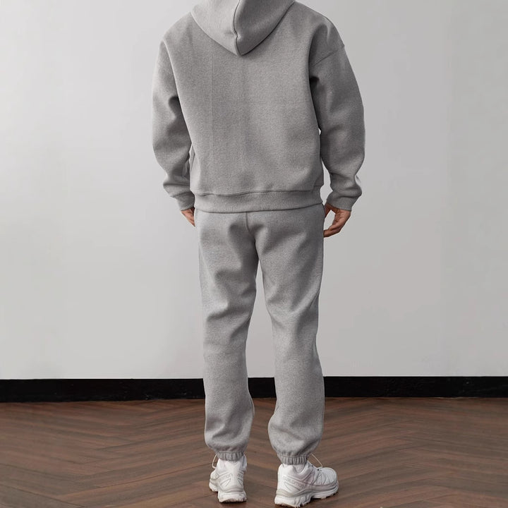 Herren bequeme Freizeitjacke mit passender Jogginghose Echoarchiv