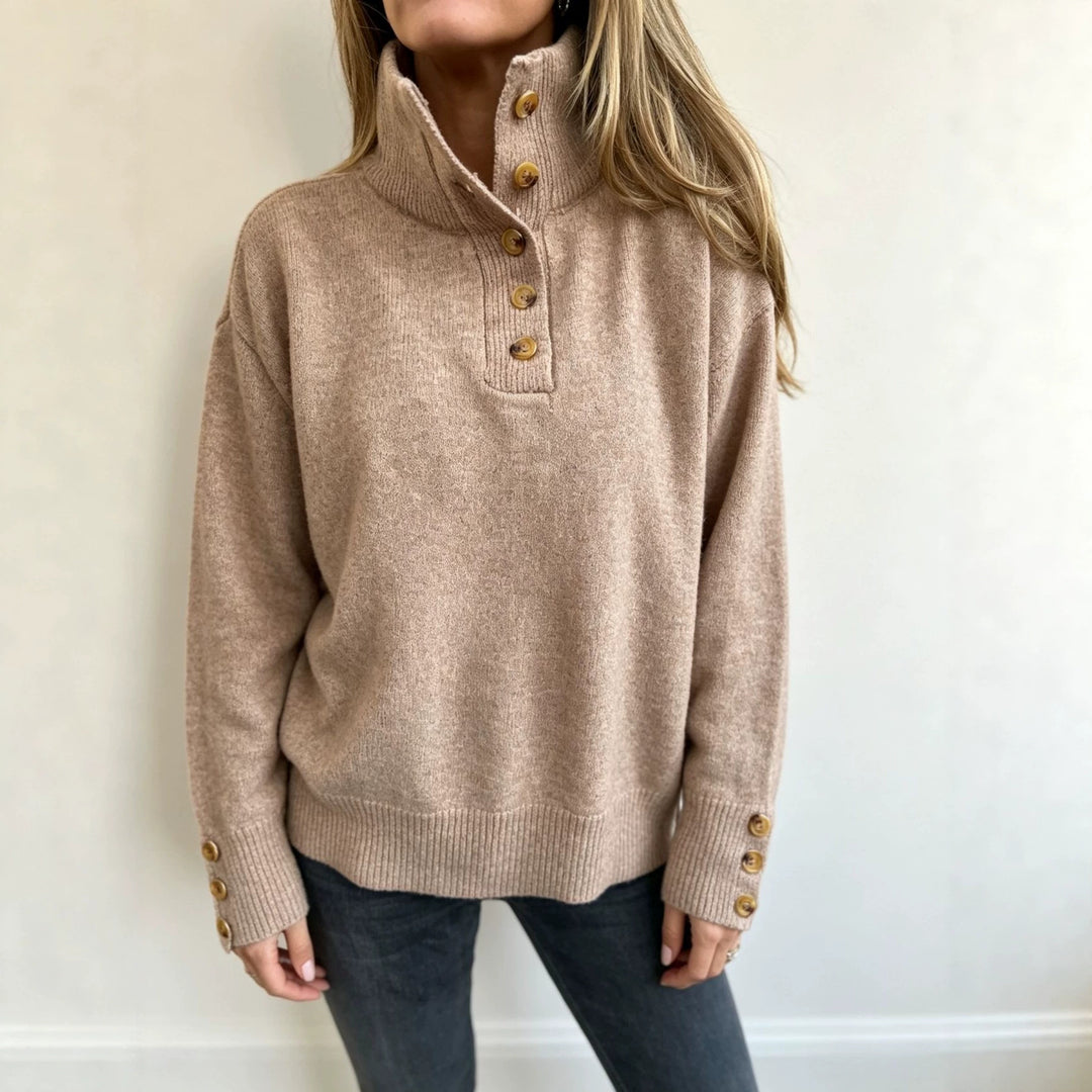 Damen Strickpullover mit hohem Knopfkragen, dekorativer Frontleiste und Zierknöpfen – Mavelle