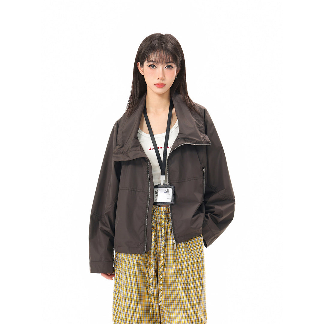 Damen Leichte Cropped Übergangsjacke mit hohem Stehkragen und Reißverschlusstaschen Echoarchiv