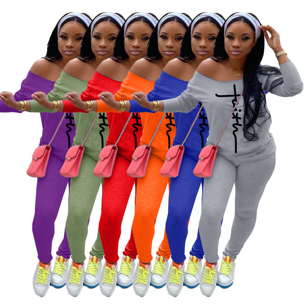 Damen Lässiges Off-Shoulder Zweiteiler-Set mit Figurbetonter Leggings und Oversize-Shirt – Élanora