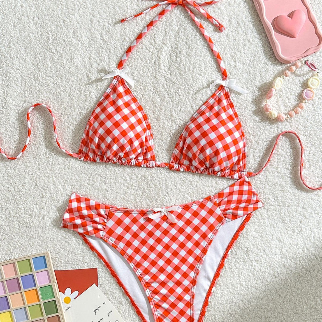 Damen Triangel-Bikini mit verstellbaren Schnürdetails und charmanten rüschigen Akzenten Echo Archiv