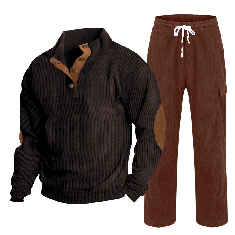 Herren nan Strick-Freizeitset mit Knopfleiste und Ellenbogenaufnähern sowie Cord-Cargohose Echo Archiv