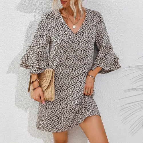 Damen nan fließendes Tunika-Minikleid mit V-Ausschnitt grafischem Kettenmuster und doppellagigen Glockenärmeln Echo Archiv