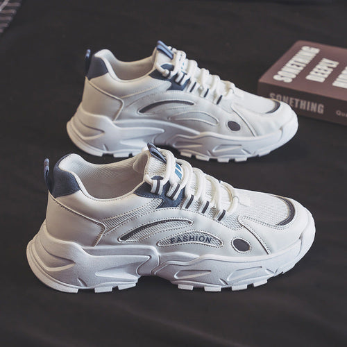 Damen Sportliche Sneakers mit atmungsaktiven Mesh-Einsätzen und markanter Sohlenkonstruktion Echo Archiv