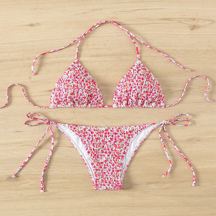 Damen Triangelbikini mit verspieltem Blütenmuster und einstellbaren Bindebändern Echo Archiv