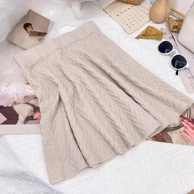 Damen Plissierter Strickrock mit Zopfmuster Echo Archiv