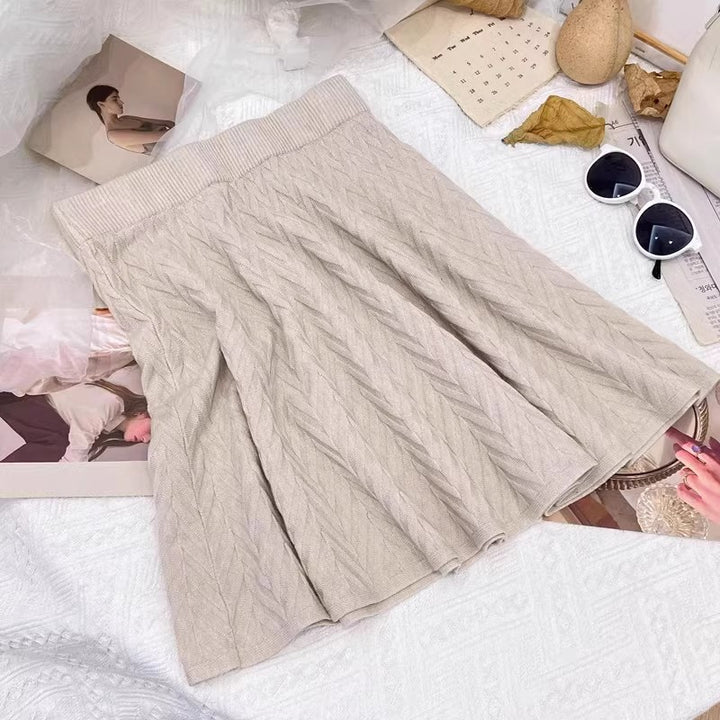 Damen Plissierter Strickrock mit Zopfmuster Echo Archiv