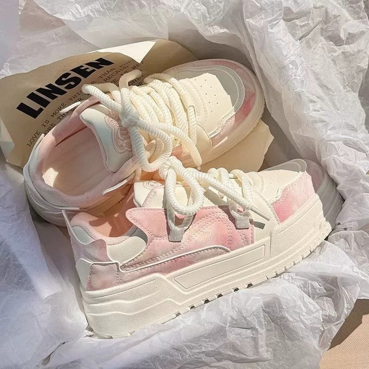 Damen modische Sneaker mit innovativem Plateau-Design und atmungsaktiver Obermaterial-Hybridstruktur Echo Archiv