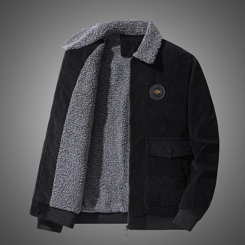 Herren Cordjacke mit durchgehendem Sherpafutter und Pattentaschen – Taviero