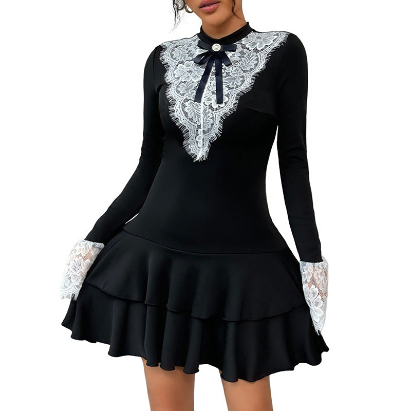 Damen Elegantes Kleid mit Spitzenverzierung Echo Archiv