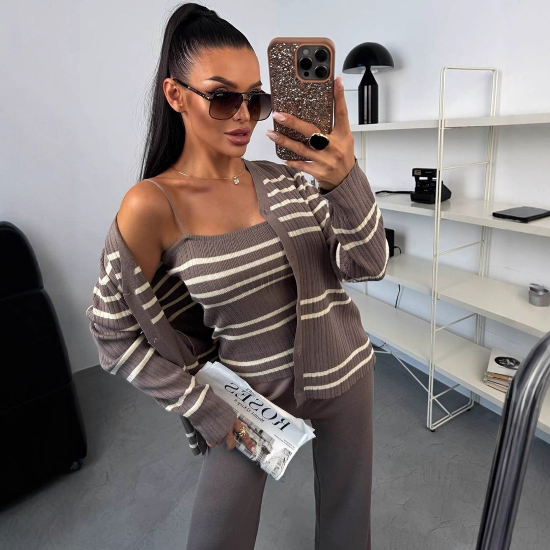 Damen Strick-Loungewear-Set aus Feinripp mit Button-Cardigan, Spaghetti-Top und weitem Jogger – Mavelle