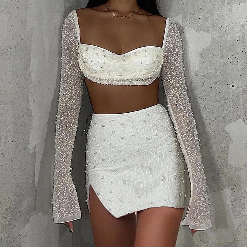 Damen Elegantes Crop-Top mit langen, transparenten Ärmeln und funkelnden Akzenten Echo Archiv