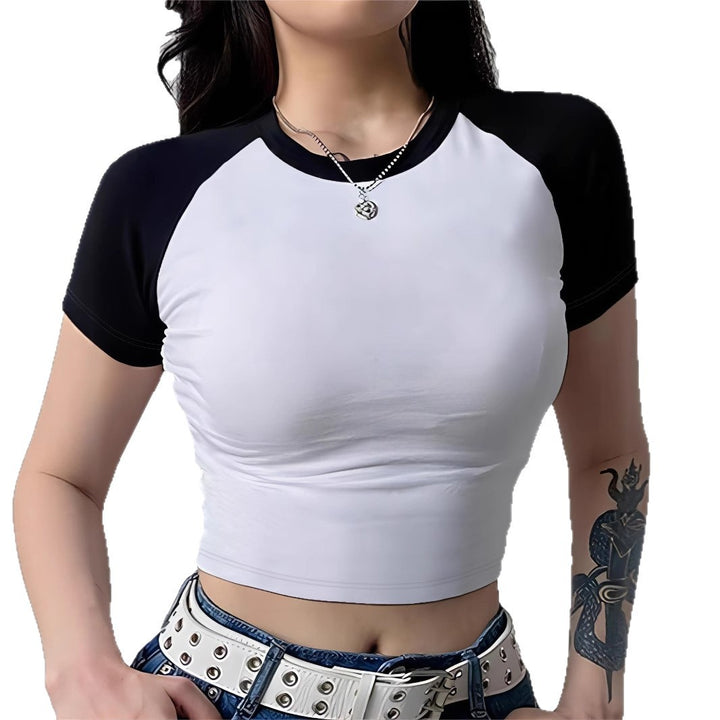 Damen Crop-T-Shirt mit modernem Raglan-Schnitt und figurbetontem Design Echo Archiv