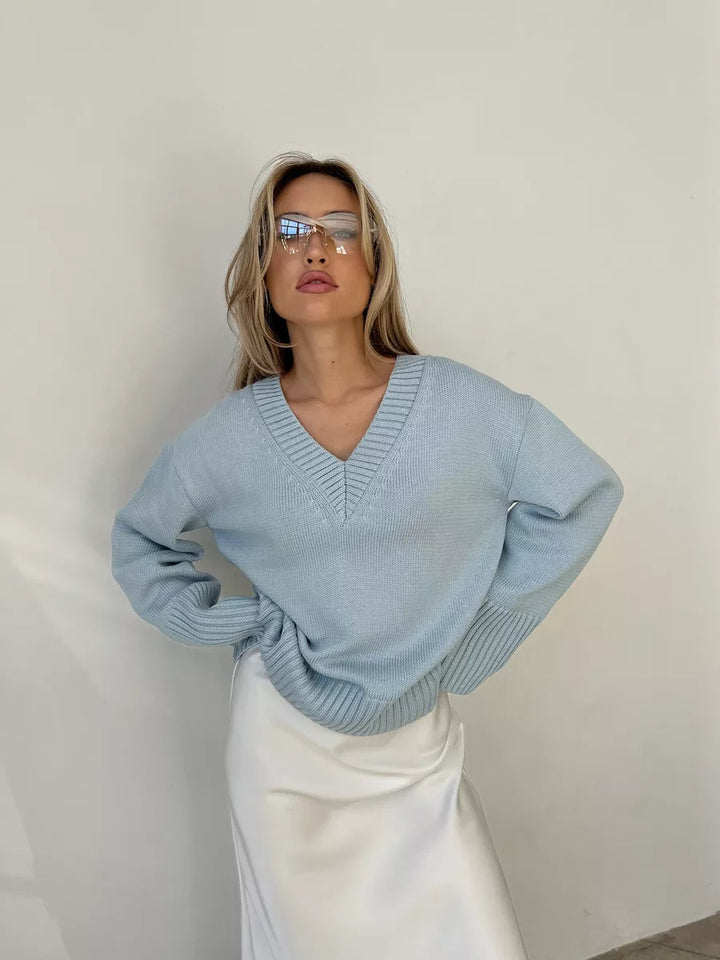 Damen nan oversized Feinstrickpullover mit tiefem V-Ausschnitt, gerippten Bündchen und lockerer Silhouette Echo Archiv