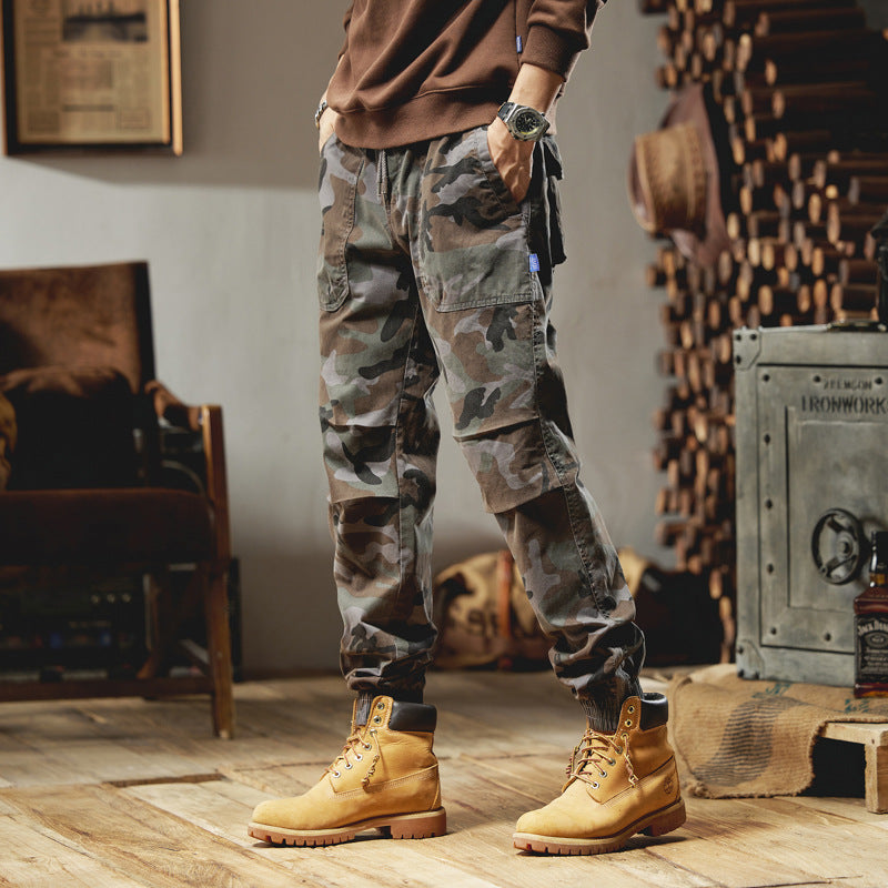 Herren Camouflage-Cargojogger aus robustem Ripstop mit Tunnelzugbund, Kniefalten und elastischen Bündchen Echo Archiv