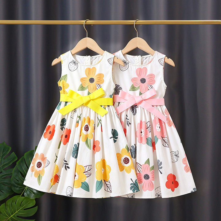 Mädchen Sommerkleid mit buntem Punkten-Design Echo Archiv