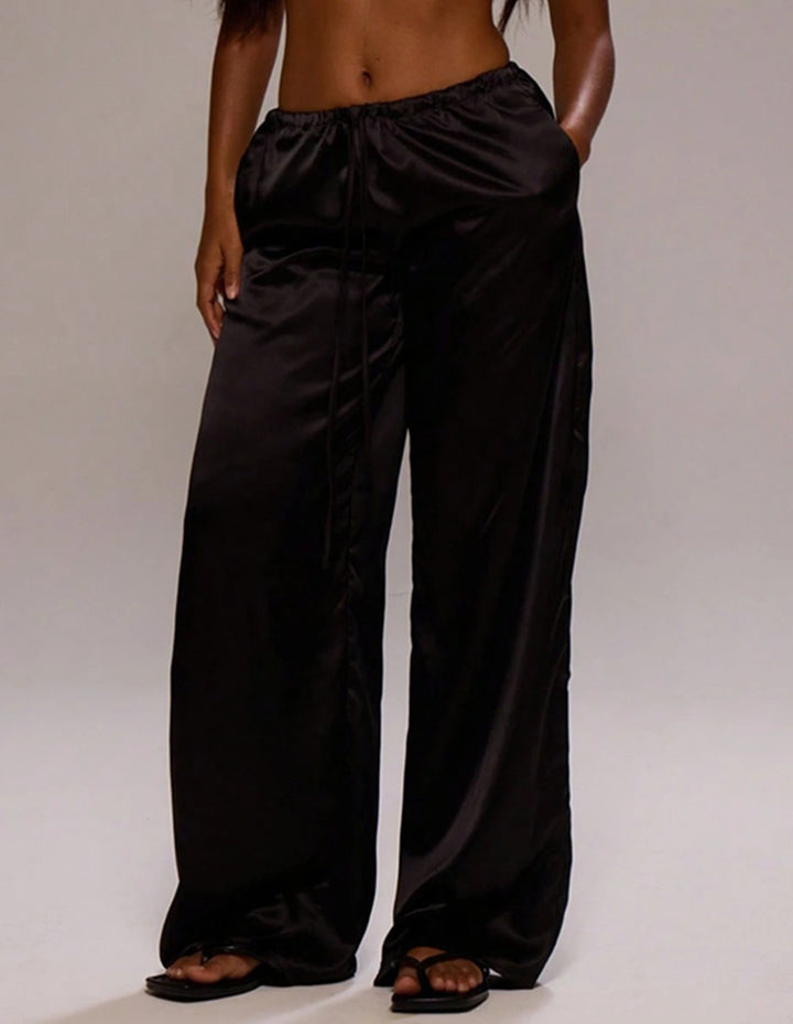 Damen Satin-Hose mit weitem Bein und elastischem Bund Echo Archiv