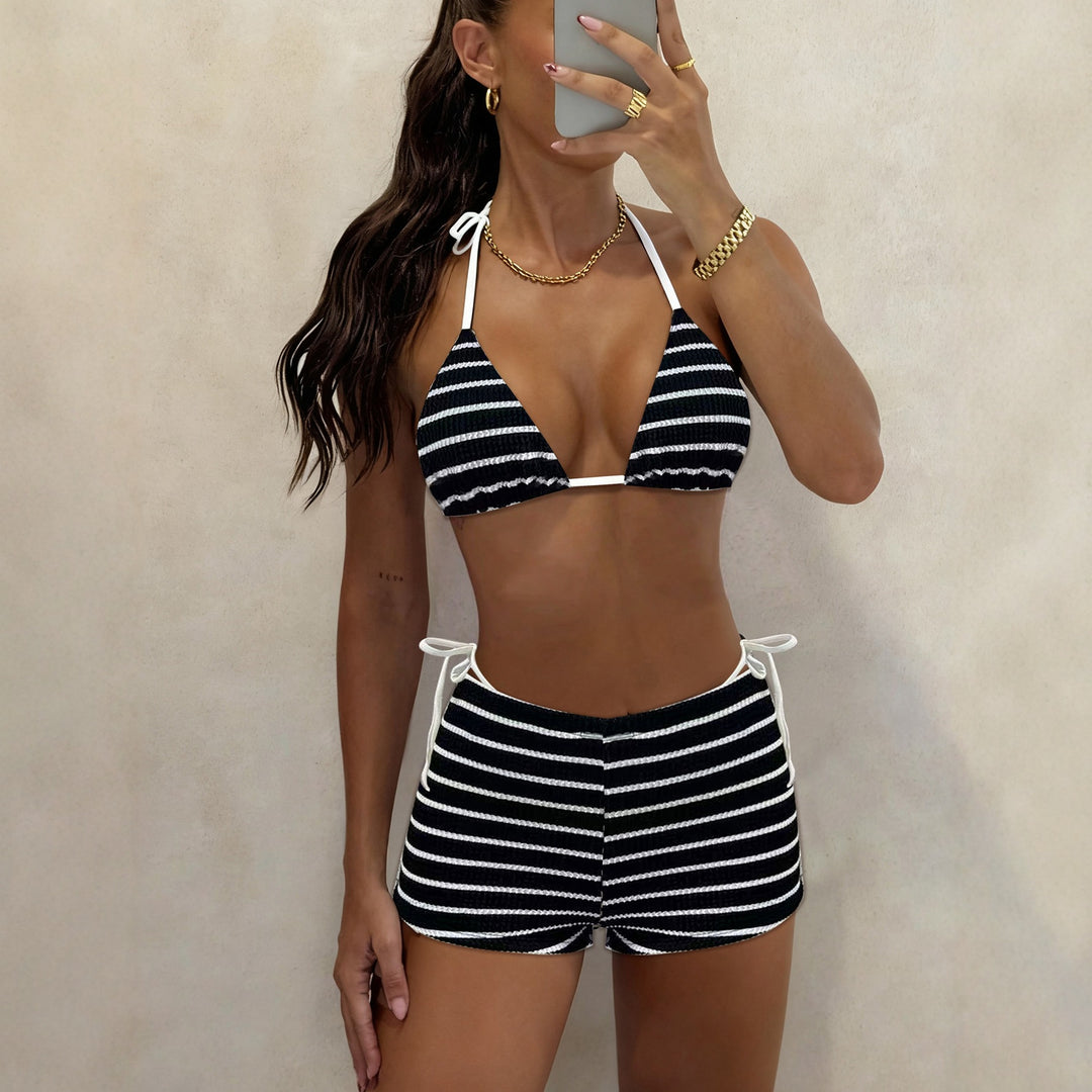 Damen Triangel-Bikini mit sportlichem Short-Design Echo Archiv