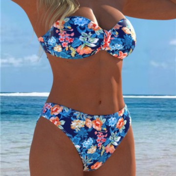 Damen Bikini-Set mit floralem Balconette-Oberteil und hochgeschnittenem Höschen Echo Archiv