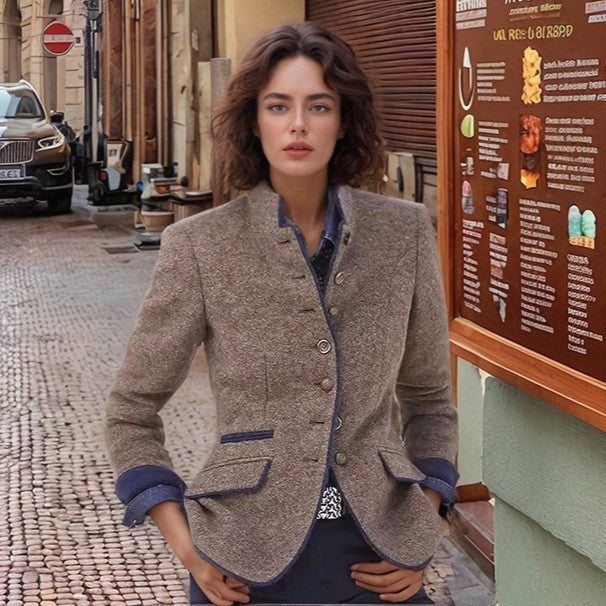 Damen nan klassische Trachtenjacke mit Stehkragen und dekorativen Zierknöpfen Echo Archiv