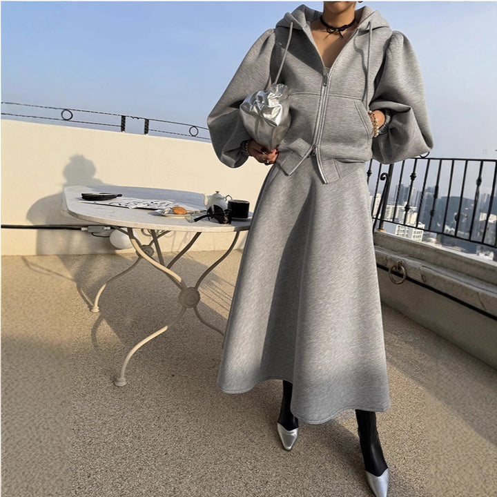 Damen Elegantes Sweatset aus Scuba‑Jersey mit Ballonärmeln und ausgestelltem Midirock – Élanora