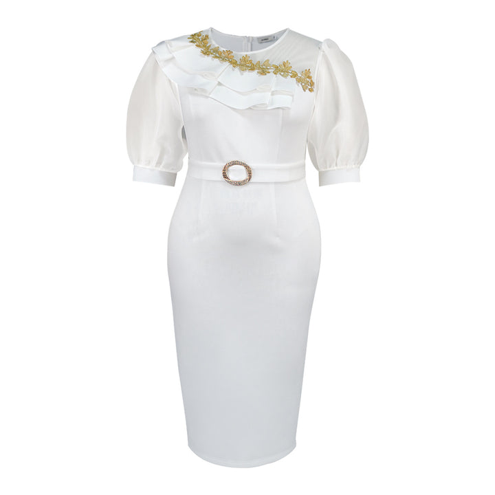 Damen figurbetontes Kleid mit asymmetrischen Rüschendetails Echo Archiv