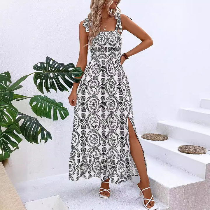 Damen Maxikleid mit Smok-Bustier, Bindeträgern und seitlichem Beinschlitz – Valéora