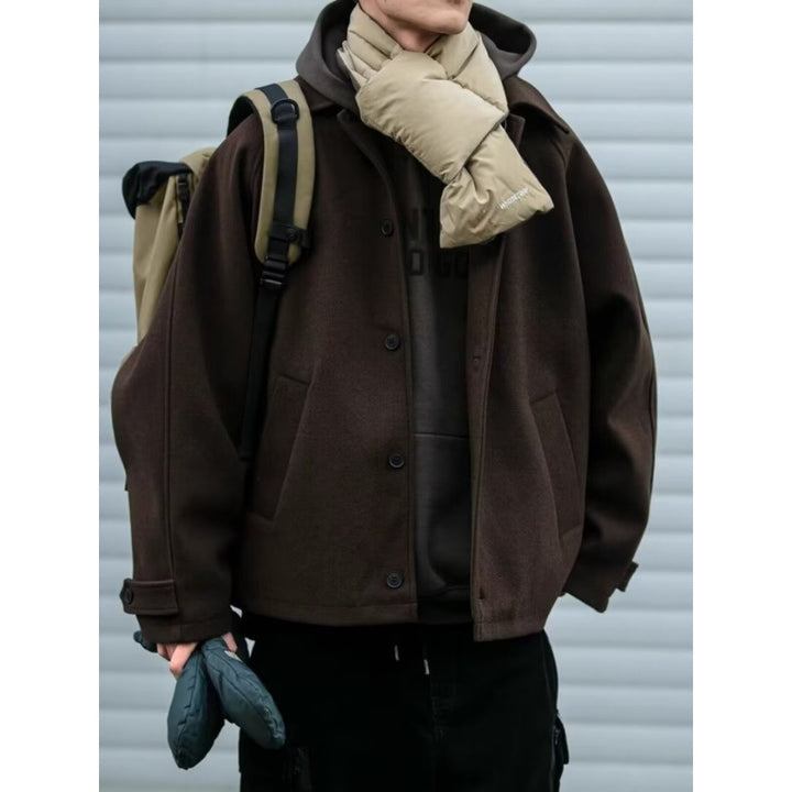 Herren modische Oversize-Jacke mit Knopfleiste und praktischen Taschen Echoarchiv