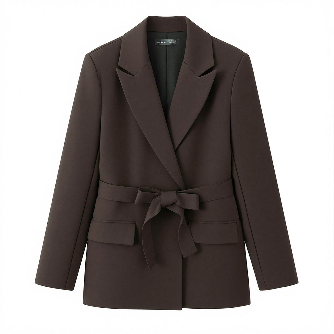 Damen tailliertes Blazer-und-Bundfaltenhose Zweiteiler mit Schalkragen und Bindegürtel – Valéne