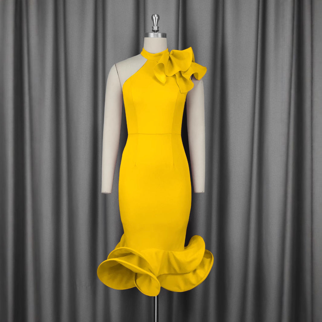 Damen Elegantes Abendkleid mit asymmetrischem Design und voluminösem Rüschenakzent Echo Archiv