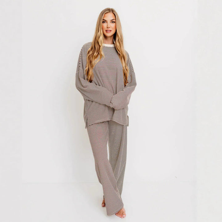 Damen nan gestreiftes Komfort-Set aus feinem Rippjersey mit Oversize-Pullover und weiter Bundhose Echo Archiv