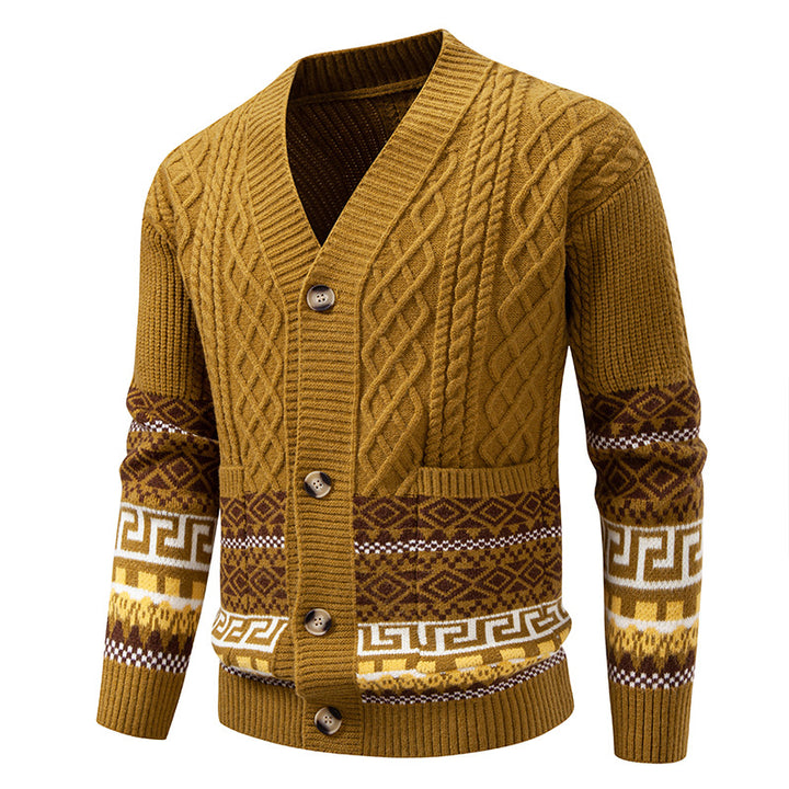 Herren Grobstrick-Cardigan mit Zopfmuster, Jacquard-Bändern und markanter Knopfleiste Echo Archiv