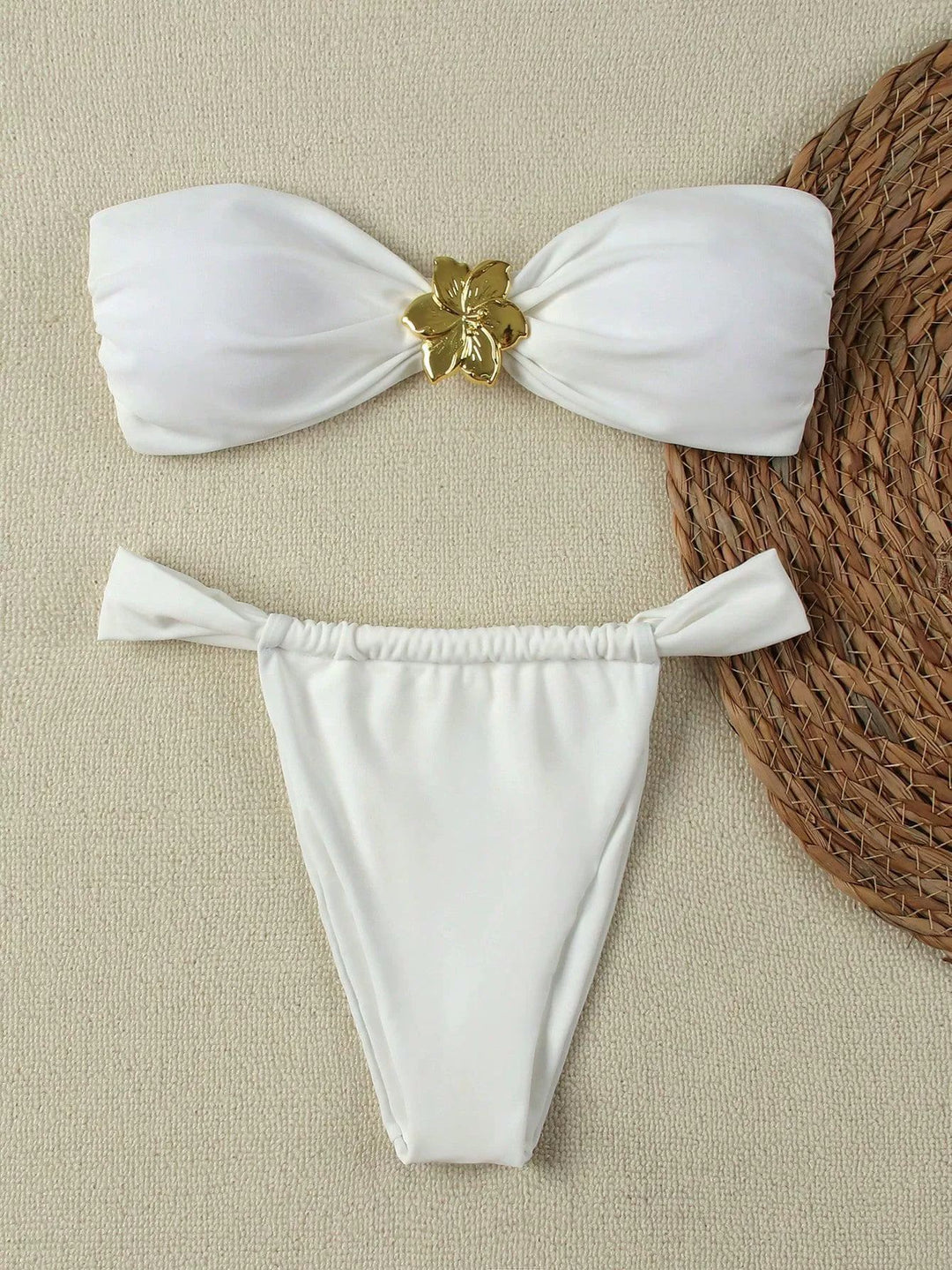 Damen Bandeau-Bikini mit elegantem Verschluss und modischem Design Echo Archiv