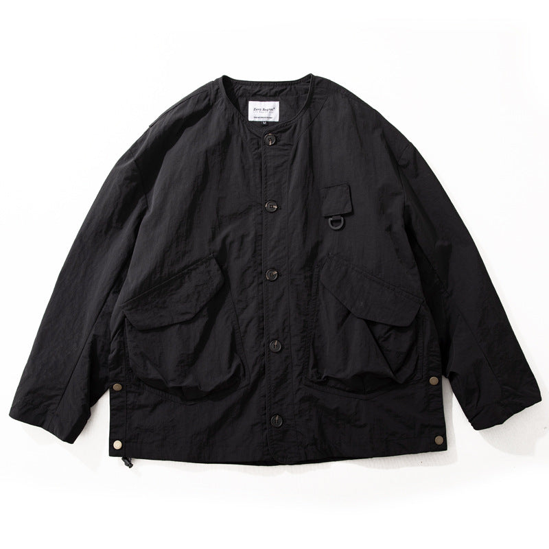 Herren Kragenlose Utility-Fieldjacke mit Pattentaschen und Kordelzug Echoarchiv