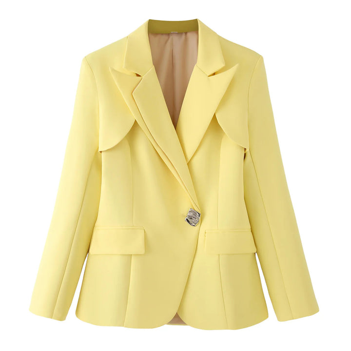 Damen taillierter Blazer mit geschwungenem Lagenkragen, figurformenden Abnähern und dekorativem Zierknopf – Valéne