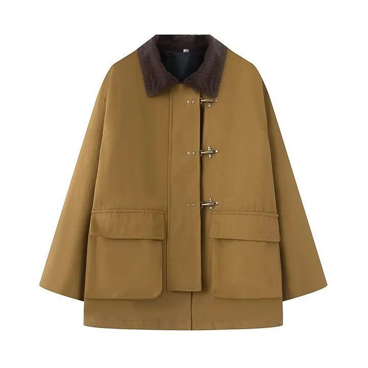 Damen oversize Cape-Mantel mit Cordkragen, Knebelverschlüssen und großen aufgesetzten Klappentaschen – Montévia