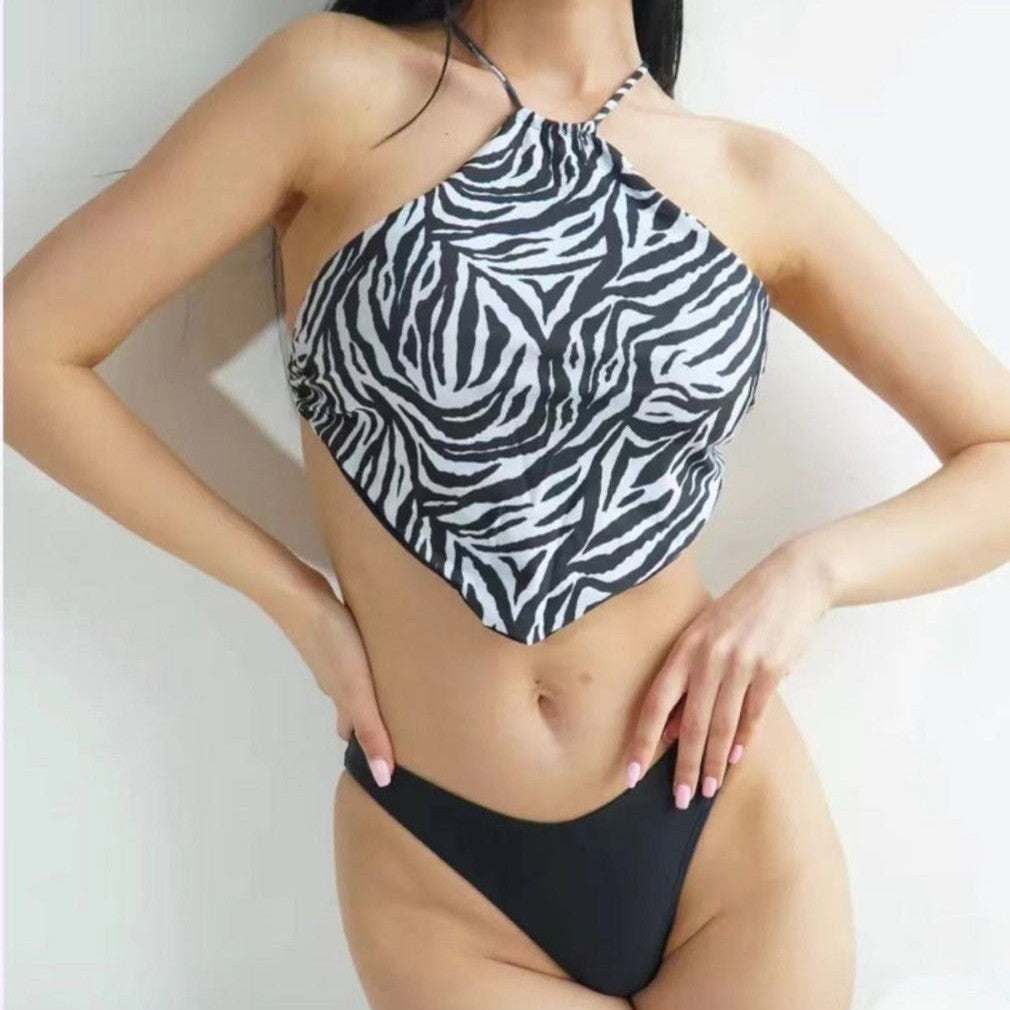 Damen Triangel-Bikini mit modischem Halterneck und eleganter Schnürung Echo Archiv