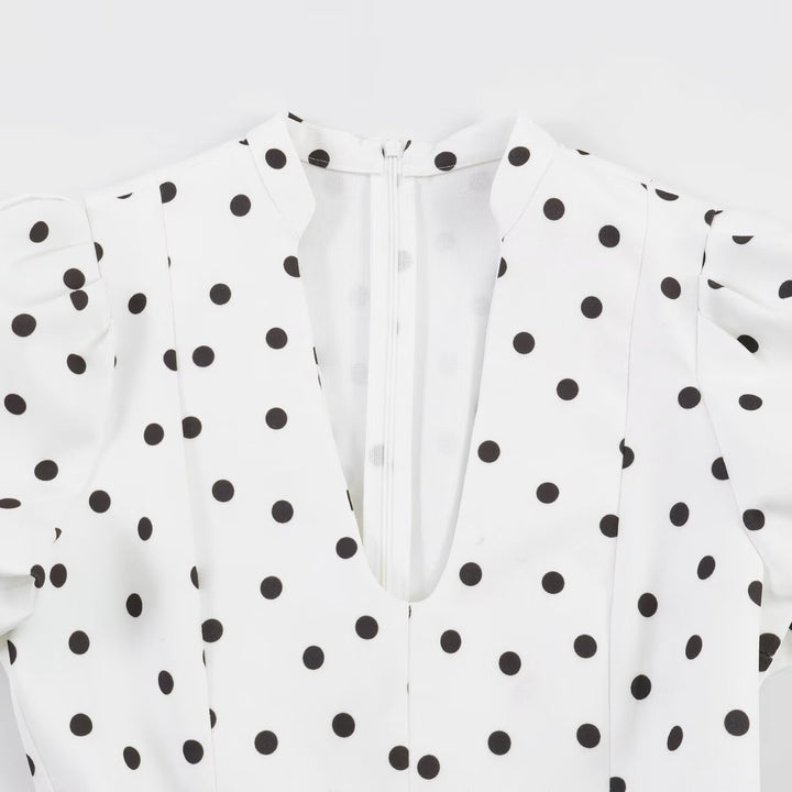 Damen Minikleid mit weitem Puffärmel und elegantem V-Ausschnitt Echo Archiv