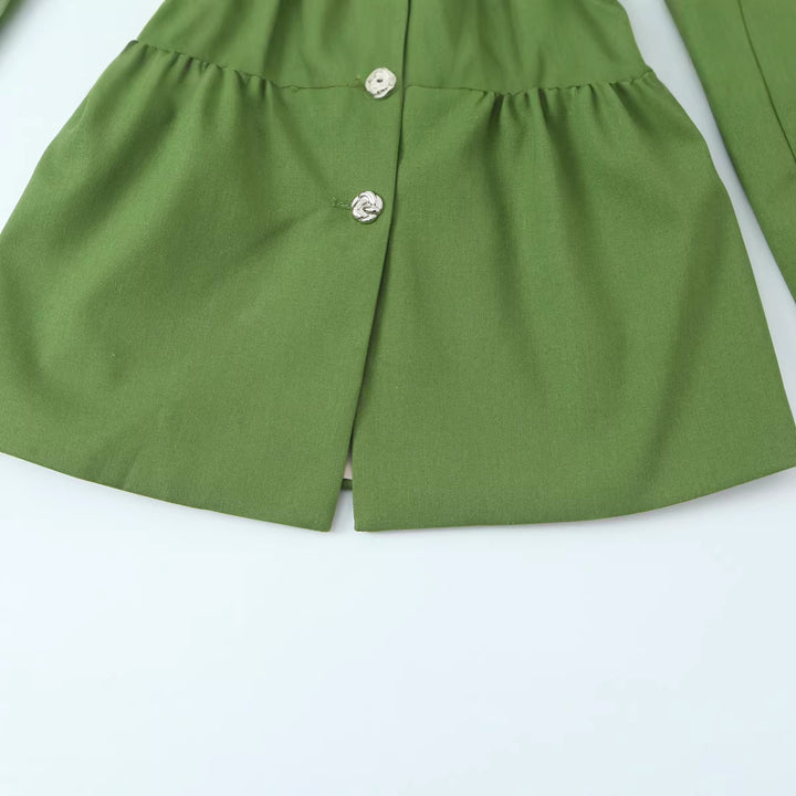 Damen Taillierter Blazer mit elastischem Taillenzug und dekorativen Schmuckknöpfen Echo Archiv
