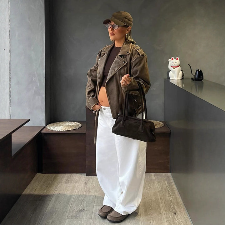 Damen Veloursleder‑Optik Bikerjacke mit Schulterklappen und asymmetrischem Reißverschluss Echoarchiv