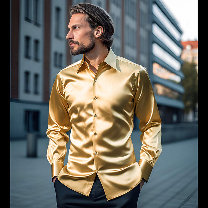 Herren elegante und glänzende Hemd Echoarchiv