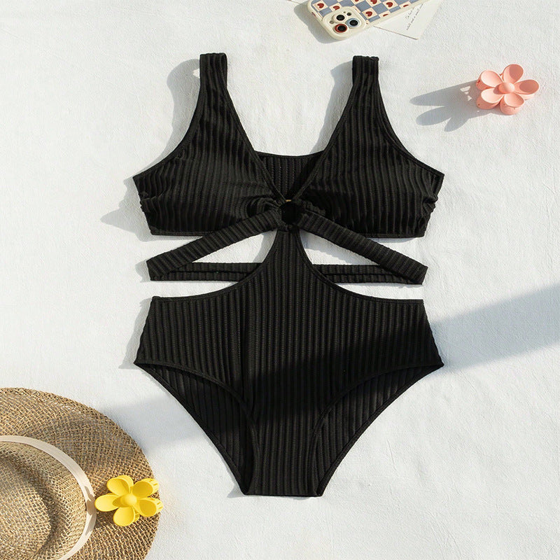 Damen Einteiler Badeanzug mit raffinierten Cut-Out-Details Echo Archiv
