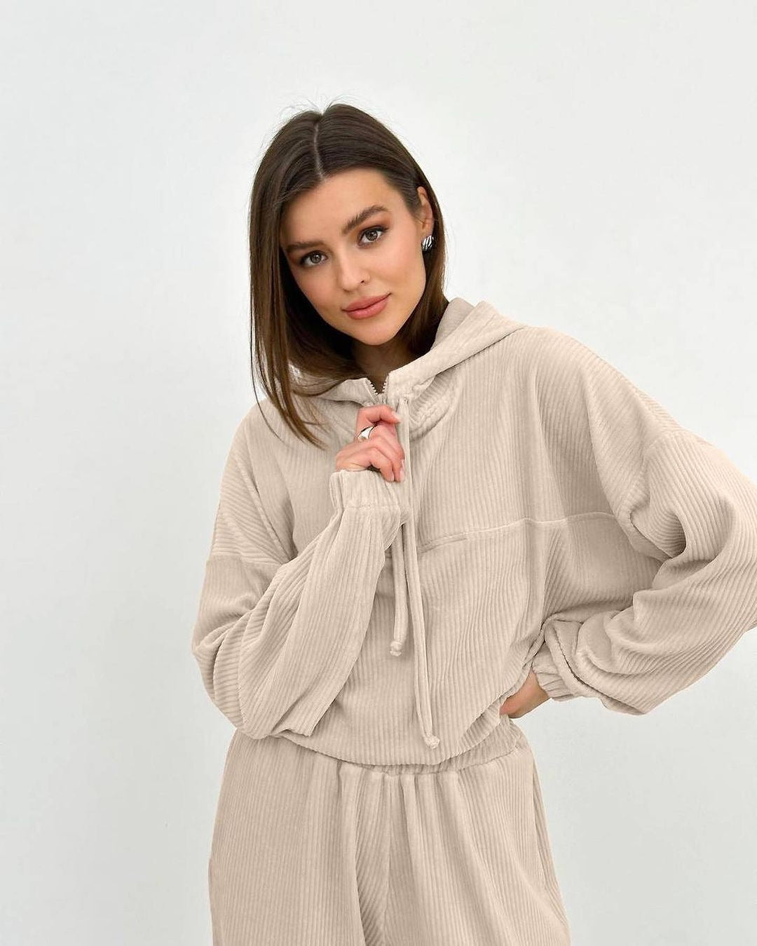 Damen Cordstoff Loungewear-Set mit Kapuzenpullover und Jogginghose Echoarchiv