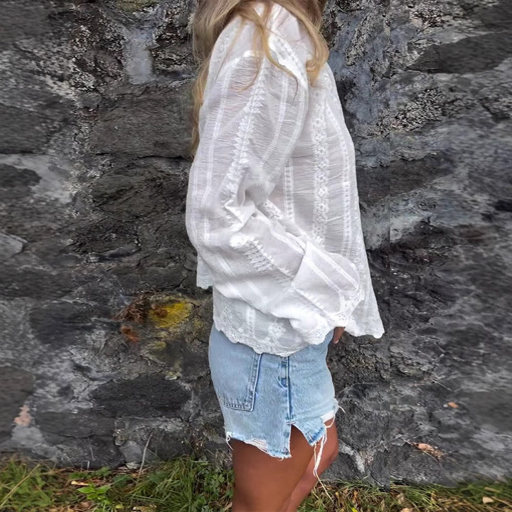 Damen nan bestickte Hemdbluse mit floraler Ajour-Stickerei, Perlmuttknopfleiste und legerer Oversize-Passform Echo Archiv