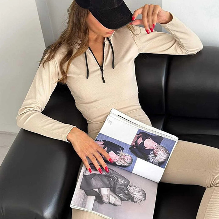 Damen figurnahes Rippjersey-Halbzip-Set mit tailliertem Longsleeve und High-Waist-Leggings – Avérine