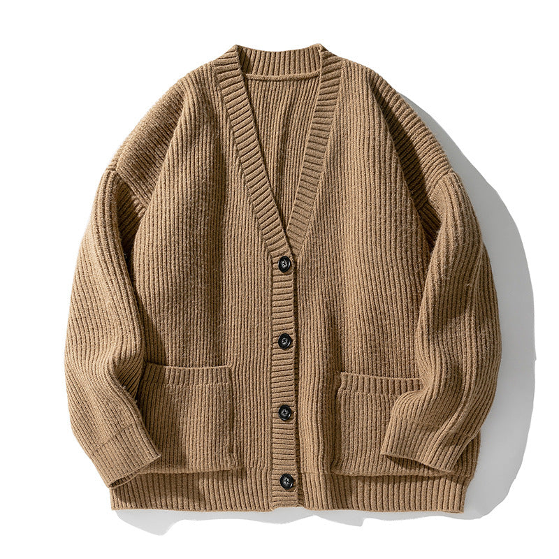 Unisex Grobgestrickter Relaxed-Cardigan mit tiefem V‑Ausschnitt, Kastenform und aufgesetzten Taschen Echo Archiv