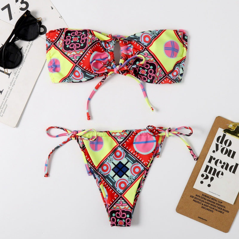 Damen Bandeau-Bikini mit aufregendem Mustermix und verstellbaren Trägern Echo Archiv