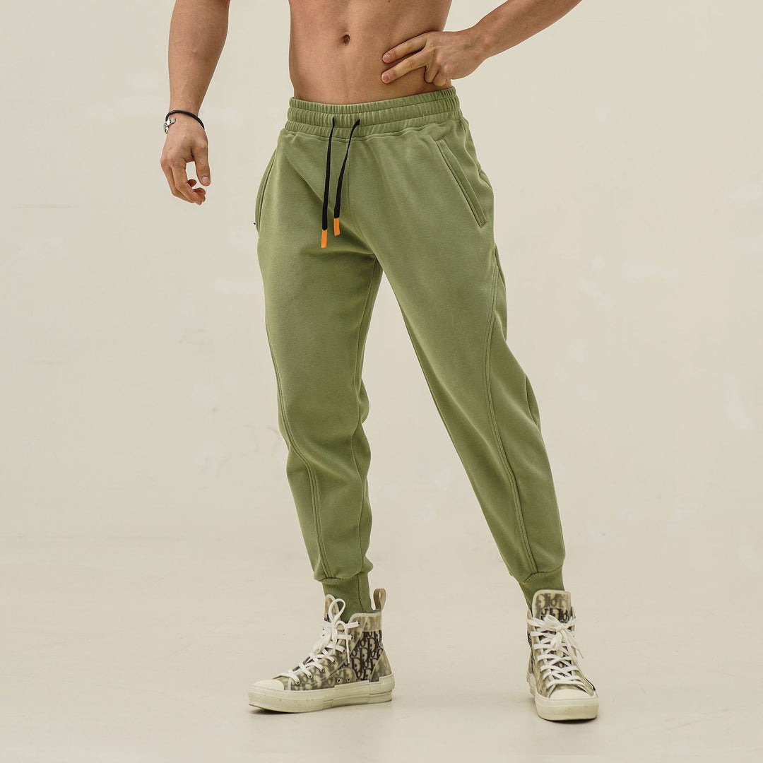 Herren Sportliche Jogginghose mit elastischem Bund und stilvollen Kontraststreifen Echoarchiv