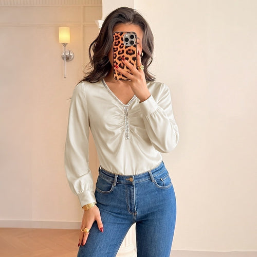Damen Elegantes Oberteil mit Rüschendetails und Schimmernden Akzenten Echo Archiv