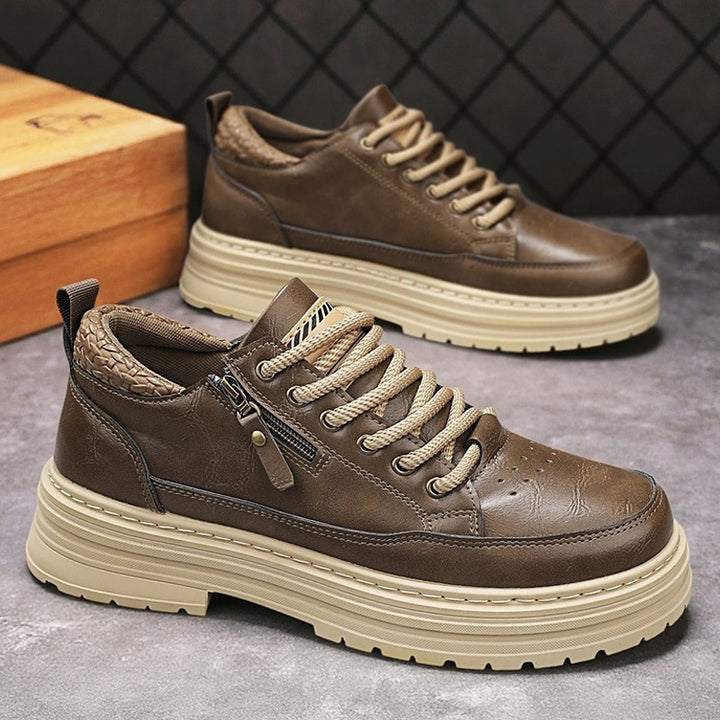 Herren robuste Lederoptik Plateau-Sneaker mit seitlichem Reißverschluss, gepolstertem Knöchelkragen und griffiger Wellenlaufsohle – Norré
